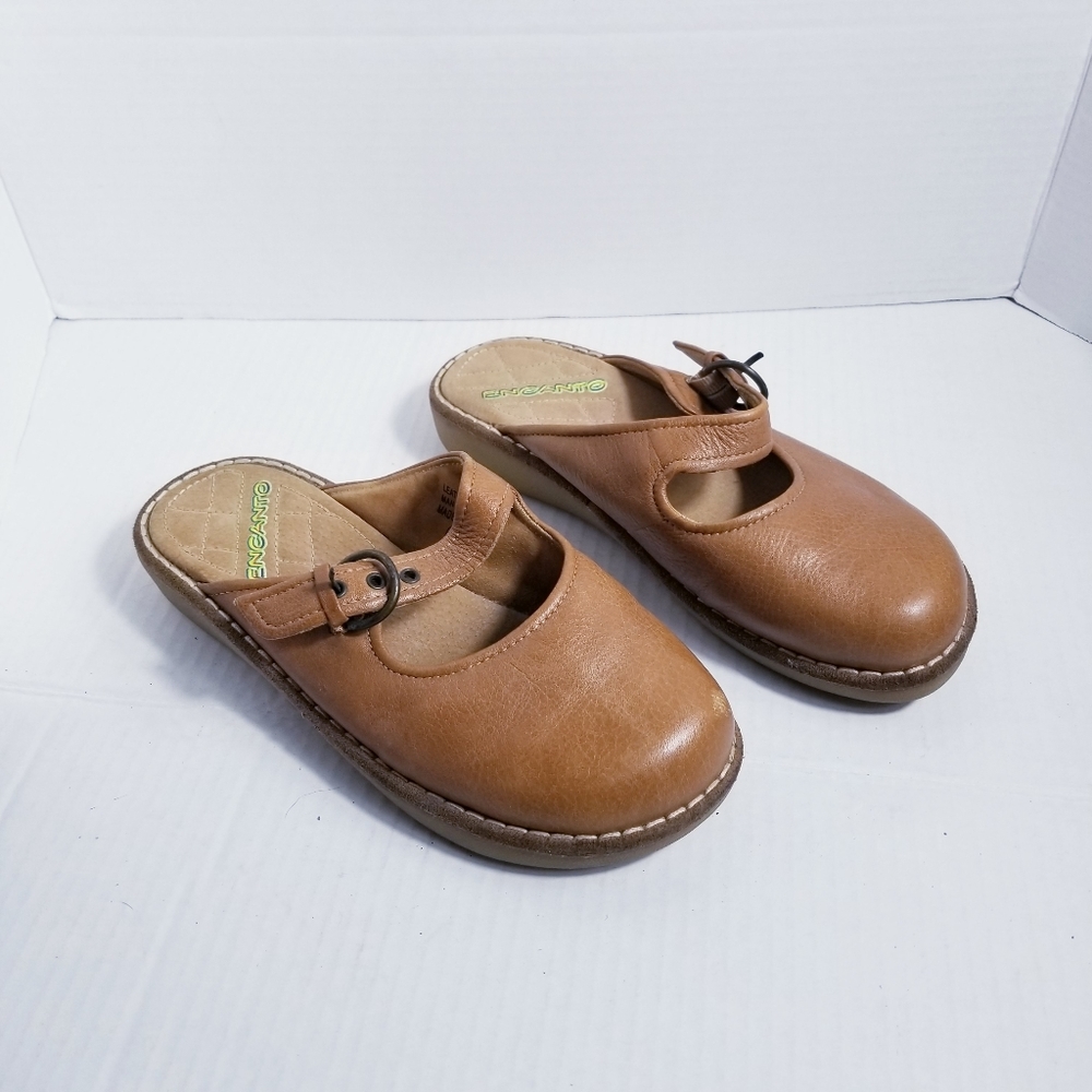 ENCANTO BROWN CLOG SIZE 7.5